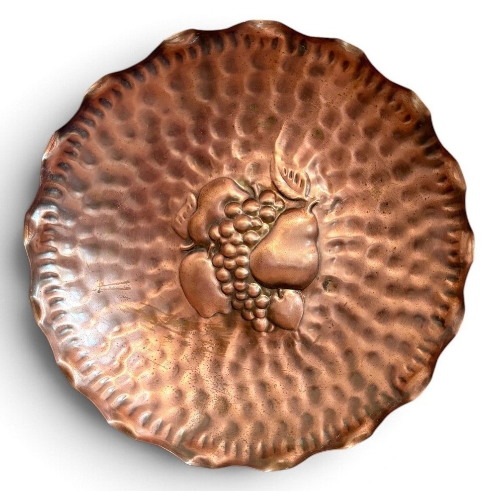 Vintage Gregorian Hammered Solid Copper Wall Hanging Fruit Tray Bowl USA 13"